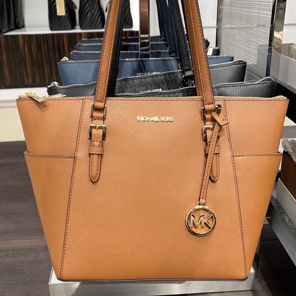 MICHAEL KORS CHARLOTTE LARGE TOP ZIP  Tote bag - Picture 9 of 15